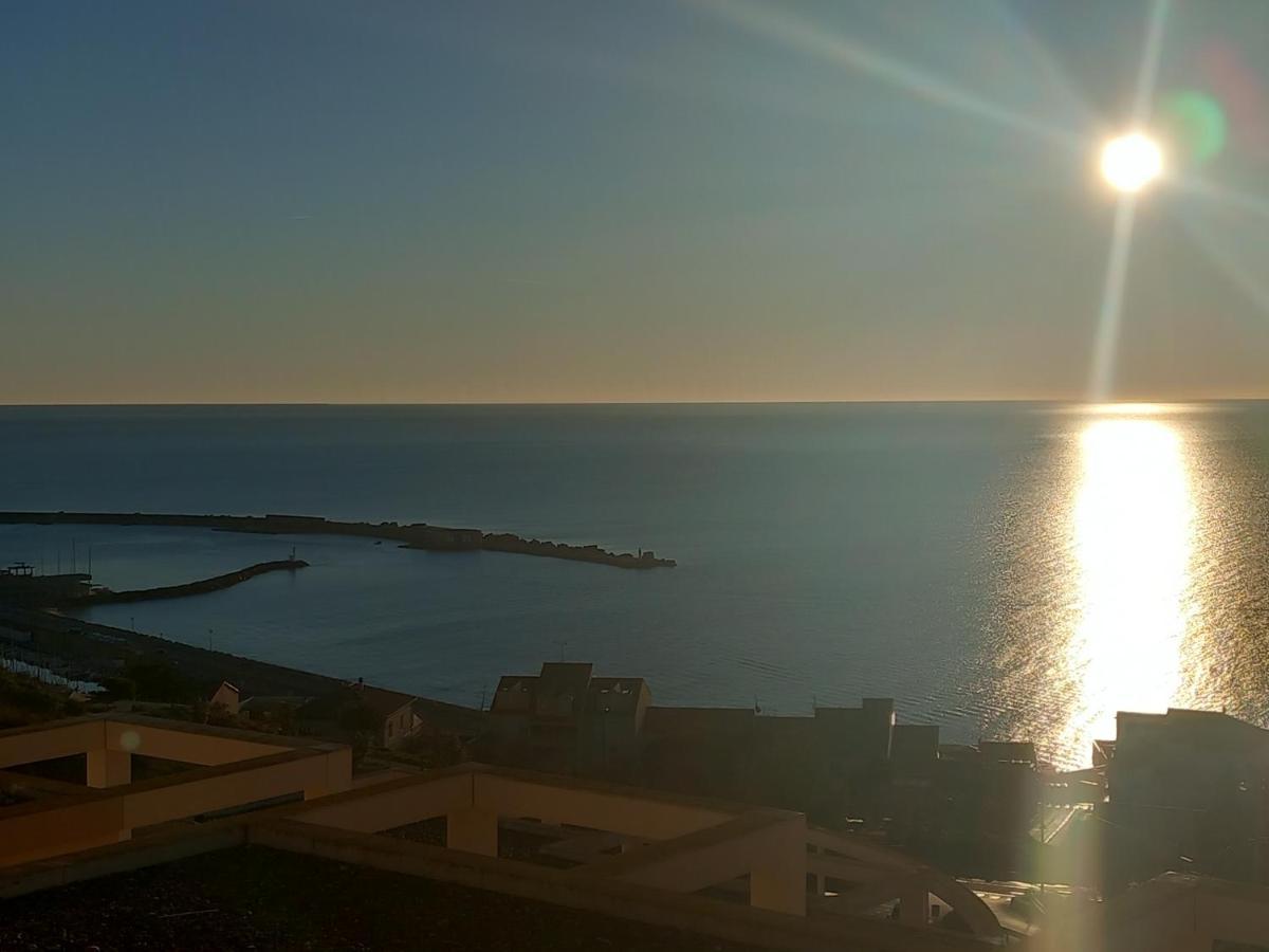 Chambre D'Hote - Vue Mer Au Mont Saint-Clair แซ็ต ภายนอก รูปภาพ